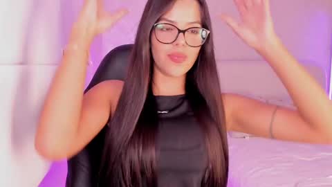 Snapshot of salomee_11 chatting on 02-26-25, 02:26 salo online show from 02-26-25, 02:26