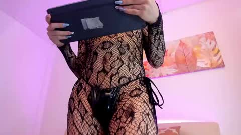 Salome online show from 04-16-26, 09:39