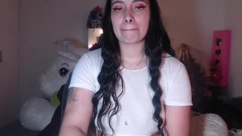 Snapshot of salomefox2 chatting on 12-24-24, 04:22 yenny online show from 12-24-24, 04:22