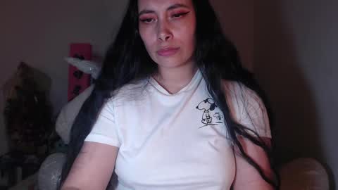 Snapshot of salomefox2 chatting on 01-29-25, 07:25 yenny online show from 01-29-25, 07:25