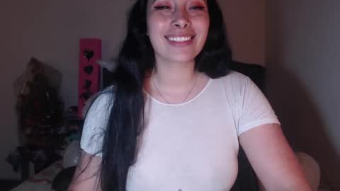 Snapshot of salomefox2 chatting on 02-06-25, 07:24 yenny online show from 02-06-25, 07:24