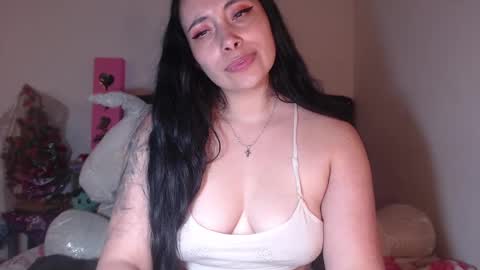 Snapshot of salomefox2 chatting on 02-11-25, 07:23 yenny online show from 02-11-25, 07:23