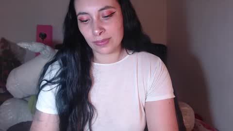 Snapshot of salomefox2 chatting on 02-19-25, 04:34 yenny online show from 02-19-25, 04:34