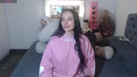 Snapshot of salomefox2 chatting on 09-13-25, 12:10 yenny online show from 09-13-25, 12:10