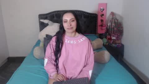 Snapshot of salomefox2 chatting on 10-10-25, 03:16 yenny online show from 10-10-25, 03:16