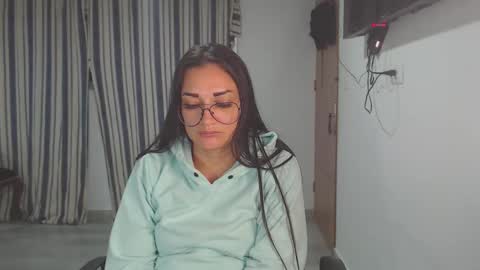 Snapshot of salomesaints chatting on 10-17-25, 01:53 salome online show from 10-17-25, 01:53