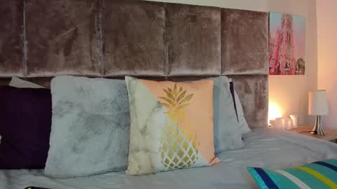 Snapshot of salomesimos1 chatting on 02-17-25, 12:38 Salome online show from 02-17-25, 12:38