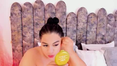 Snapshot of salomesimos1 chatting on 11-15-25, 09:21 Salome online show from 11-15-25, 09:21