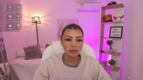 Snapshot of saloomee__ chatting on 02-11-25, 11:10 SALOME online show from 02-11-25, 11:10