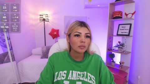 Snapshot of saloomee__ chatting on 02-15-25, 10:00 SALOME online show from 02-15-25, 10:00