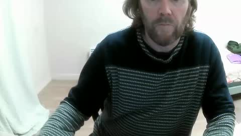 Saltimbanquier  Salt  ou  Banquier  online show from 01-06-25, 02:03