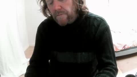 Saltimbanquier  Salt  ou  Banquier  online show from 03-06-25, 07:36