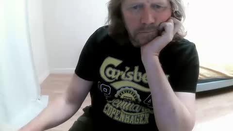 Saltimbanquier  Salt  ou  Banquier  online show from 09-09-25, 03:11