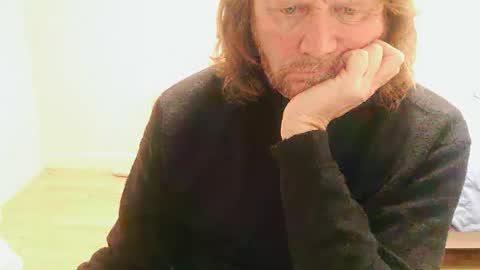 Saltimbanquier  Salt  ou  Banquier  online show from 10-24-25, 10:00