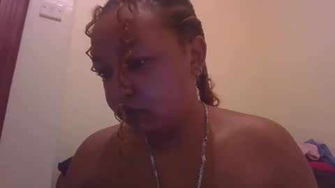 Snapshot of salty_surprise_ chatting on 12-17-24, 07:29 salty_surprise_ online show from 12-17-24, 07:29