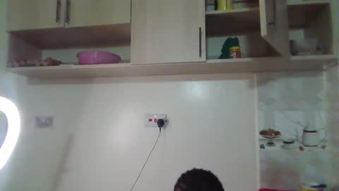 Snapshot of salty_surprise_ chatting on 12-16-25, 06:24 salty_surprise_ online show from 12-16-25, 06:24