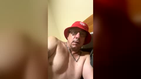 Snapshot of saltydoggy6969 chatting on 06-29-26, 06:08 saltydoggy6969 online show from 06-29-26, 06:08