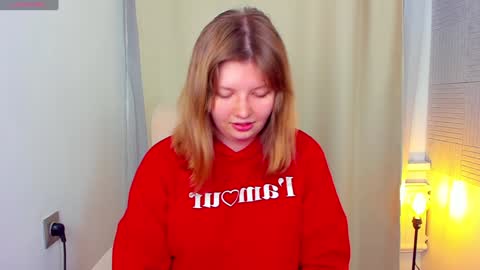 Snapshot of salut_love chatting on 12-15-24, 10:28 Ruby online show from 12-15-24, 10:28