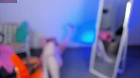 Snapshot of salut_love chatting on 02-05-25, 03:52 Ruby online show from 02-05-25, 03:52