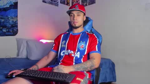   online show from 12-19-25, 01:34