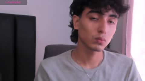 salvatore  online show from 01-21-25, 04:16