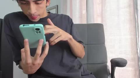 salvatore  online show from 02-12-25, 02:54