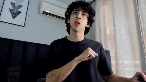 salvatore  online show from 03-04-25, 02:32