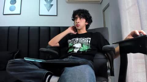 salvatore  online show from 03-05-25, 05:39