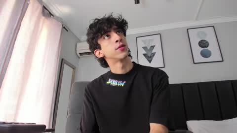 salvatore  online show from 03-10-25, 02:05