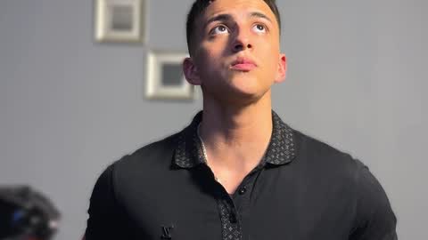 Salvatore online show from 03-23-26, 04:05