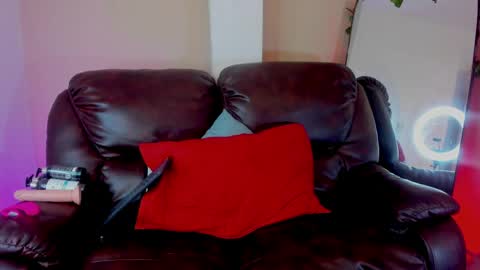 Snapshot of salvattore_muller chatting on 05-19-26, 11:00 Salvatore online show from 05-19-26, 11:00