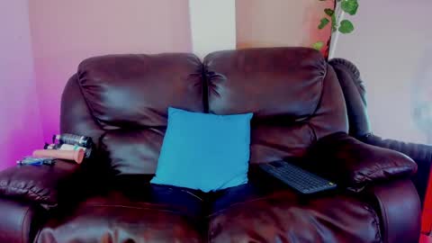 Snapshot of salvattore_muller chatting on 05-28-26, 12:08 Salvatore online show from 05-28-26, 12:08