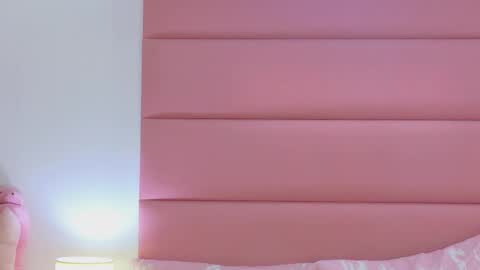 Snapshot of sam_and_lisa_ chatting on 11-12-25, 12:55 sam_and_lisa_ online show from 11-12-25, 12:55