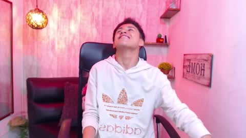 Sam online show from 03-08-25, 04:06