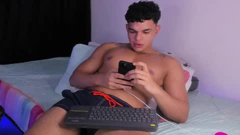 Snapshot of sam_dosantos chatting on 12-03-24, 06:59 llll sammu llll online show from 12-03-24, 06:59