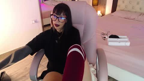 SAM MANSON online show from 02-11-25, 06:22