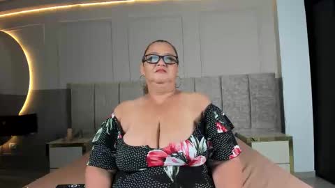 Snapshot of sam_naughtyy8 chatting on 01-09-26, 11:46 Sanem online show from 01-09-26, 11:46