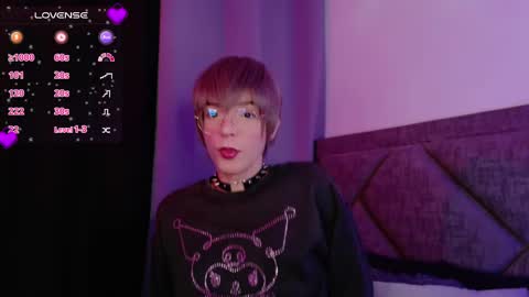 Snapshot of sam_russo chatting on 02-24-25, 06:27 Sam online show from 02-24-25, 06:27