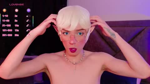 Snapshot of sam_russo chatting on 09-19-25, 08:05 Sam online show from 09-19-25, 08:05