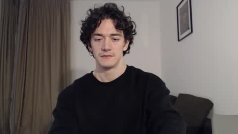 Snapshot of sam_winchest chatting on 11-10-25, 12:31 Sam online show from 11-10-25, 12:31