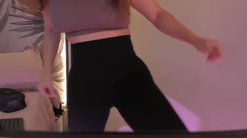 Samaantha  online show from 03-28-26, 11:43