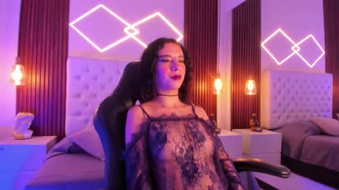 Snapshot of samabiecrussie chatting on 09-09-25, 01:38 samabiecrussie online show from 09-09-25, 01:38