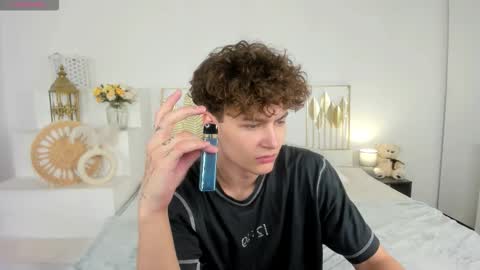 Sam online show from 10-08-25, 02:04