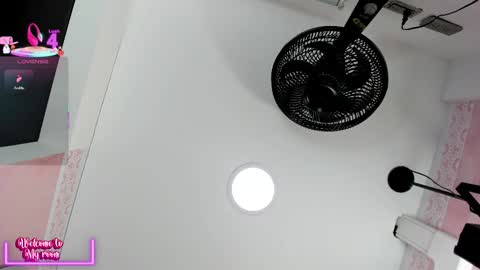 Snapshot of samanta__milk chatting on 09-14-25, 12:48 samanta__milk online show from 09-14-25, 12:48