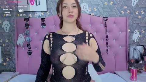 Snapshot of samanta_colen chatting on 10-29-25, 03:42 Samanta online show from 10-29-25, 03:42