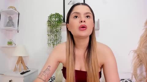 Snapshot of samanta_monroe4 chatting on 10-09-25, 12:14 samanta online show from 10-09-25, 12:14