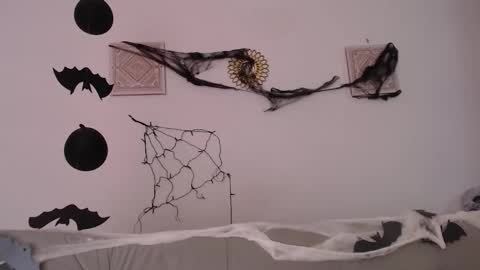 Snapshot of samanta_monroe4 chatting on 10-30-25, 12:28 samanta online show from 10-30-25, 12:28