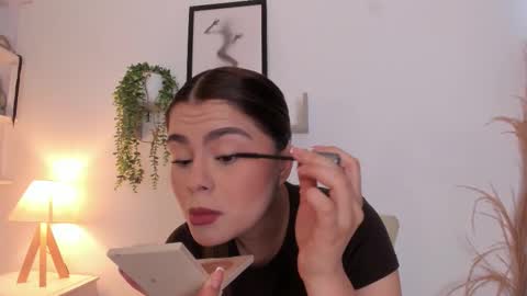 Snapshot of samanta_monroe4 chatting on 11-06-25, 12:06 samanta online show from 11-06-25, 12:06