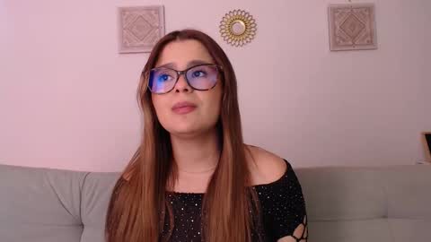 Snapshot of samanta_monroe4 chatting on 11-15-25, 05:53 samanta online show from 11-15-25, 05:53