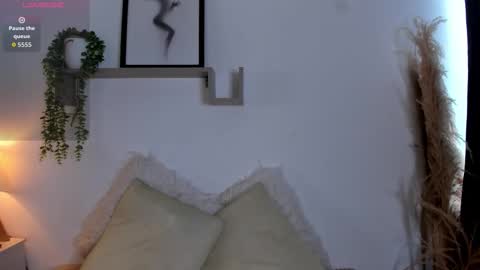 Snapshot of samanta_monroe4 chatting on 12-02-25, 07:20 samanta online show from 12-02-25, 07:20